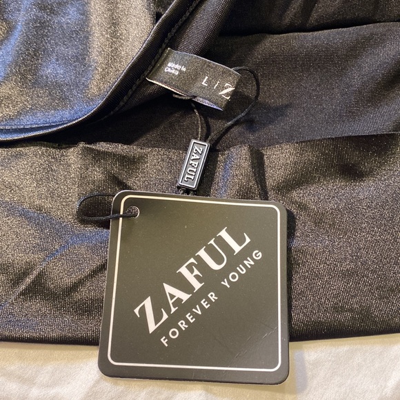 Zaful woman’s satin slip dress size. L - Picture 6 of 7